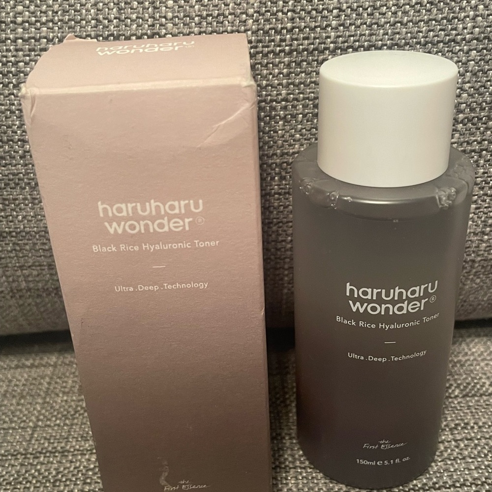 Haruharu Wonder Black Rice Hyaluronic Toner